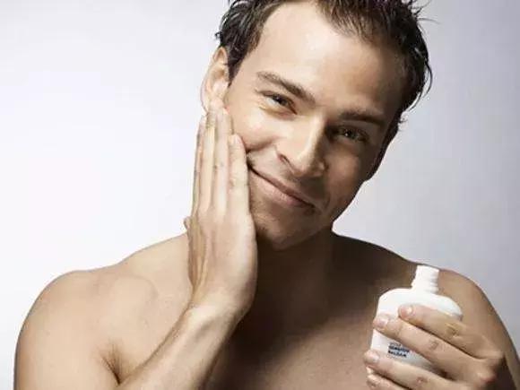 男士护肤应该怎么选，分享四款男士护肤套装