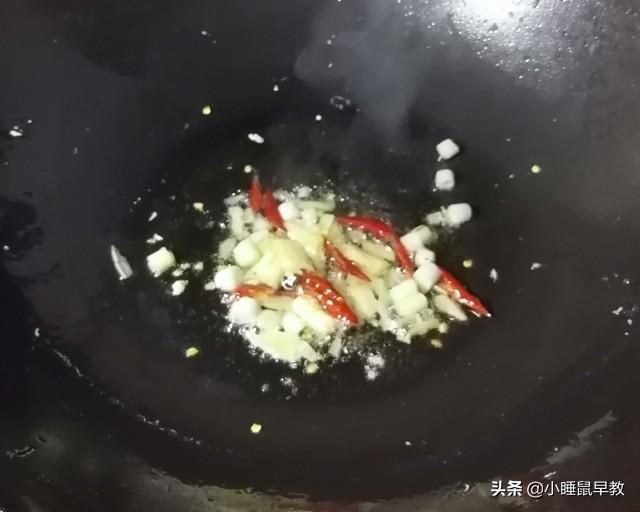 黄瓜炒鸡蛋怎么炒好吃，黄瓜炒鸡蛋怎么炒简单又好吃