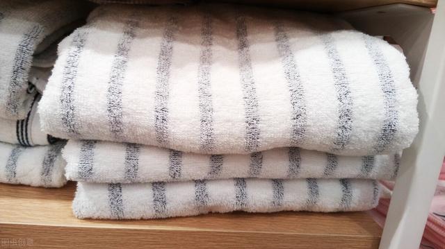 干性发质吃什么补得快，这些东西也会损伤发质