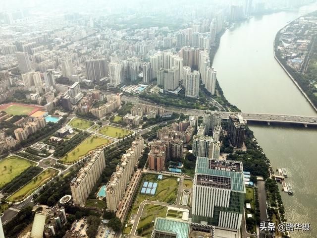 亚洲第一高塔是哪一座，武汉建于1983年的公园
