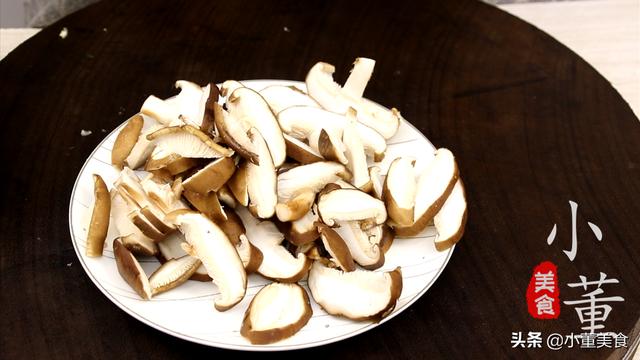 油麦菜怎样做好吃，油麦菜的18种做法（清淡爽口又营养）