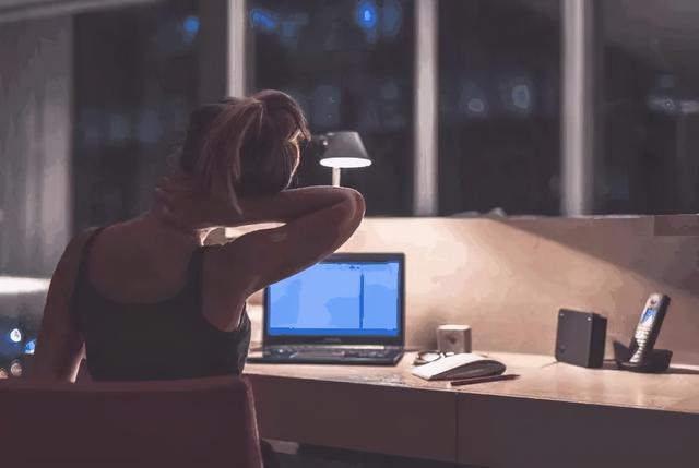 女生熬夜的坏处，女生熬夜的六大坏处（经常熬夜，当心6大危害）