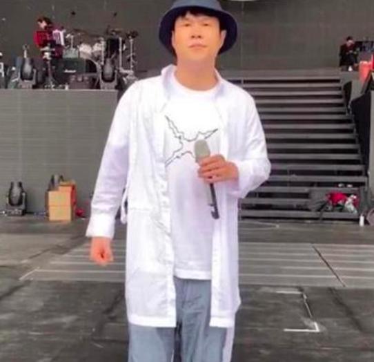 小沈阳现状如何，28岁小沈阳近况（40岁的小沈阳为什么不火了）