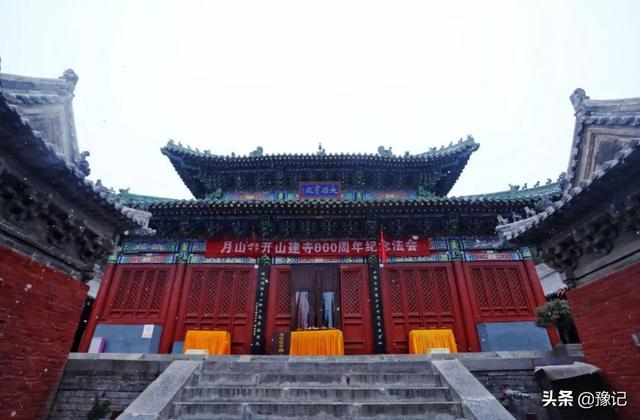 湖南深山发现一个怪泉，深山古寺突现凤凰鸣