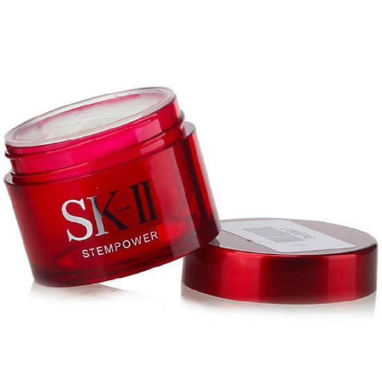 紧致皮肤的护肤品排行，紧致抗衰老护肤品排行榜前十名（四款大牌“抗老精华”对比）