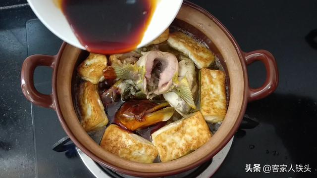 豆腐鱼最简单的做法，豆腐和鱼这样吃才过瘾