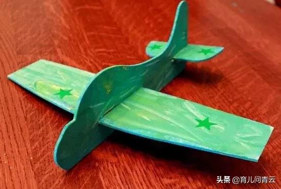 手工小制作飞机，各种各样的手工飞机（手工制作、组装一款炫酷双翼纸飞机）