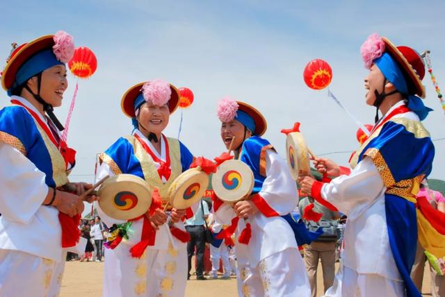 延边朝鲜族服装，延吉最佳旅行时间（中国朝鲜族民俗活态传承激活边疆旅游业）