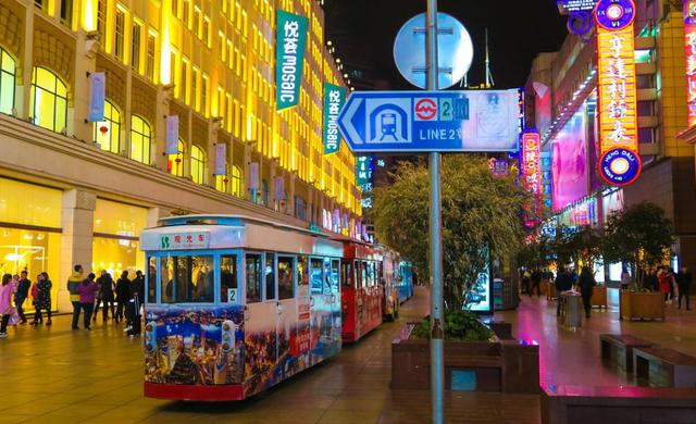 上海五日游最佳攻略，上海10年每次带朋友城市一日游都会走的经典线路