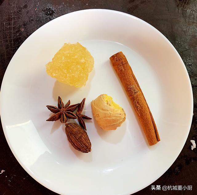 红烧肉的正确做法电饭煲，你用过电饭锅做红烧肉吗
