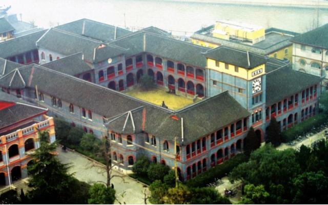 李嘉诚老丈人庄静庵，资产曾超李嘉诚