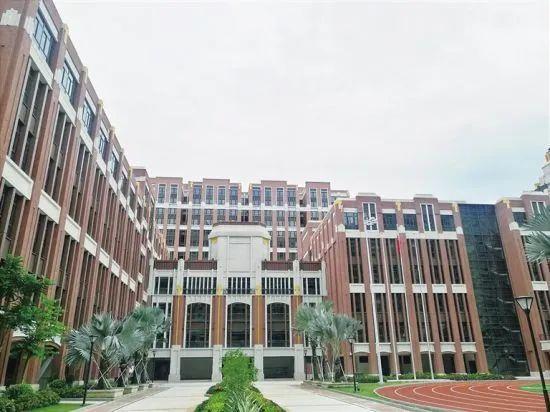 海南中学国际学校，海南国际学校排名榜最新（海南中学、海南侨中等10所学校中招提前批分数线公布）