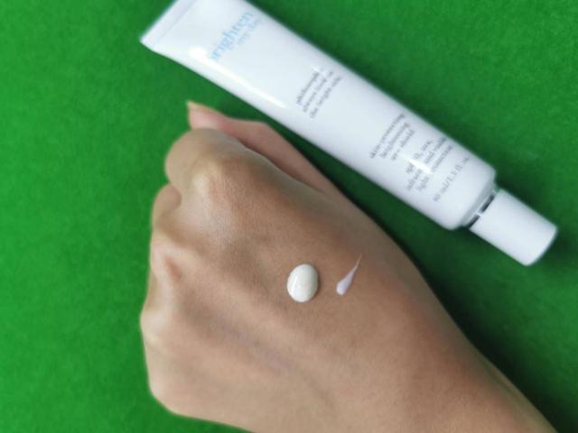 蓝光和抗蓝光的区别，笔记本的硬件防蓝光到底是什么