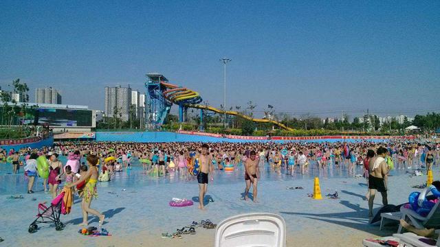 高颜值泳衣显瘦遮肉保守，安利拯救你身材的十款遮肉泳衣