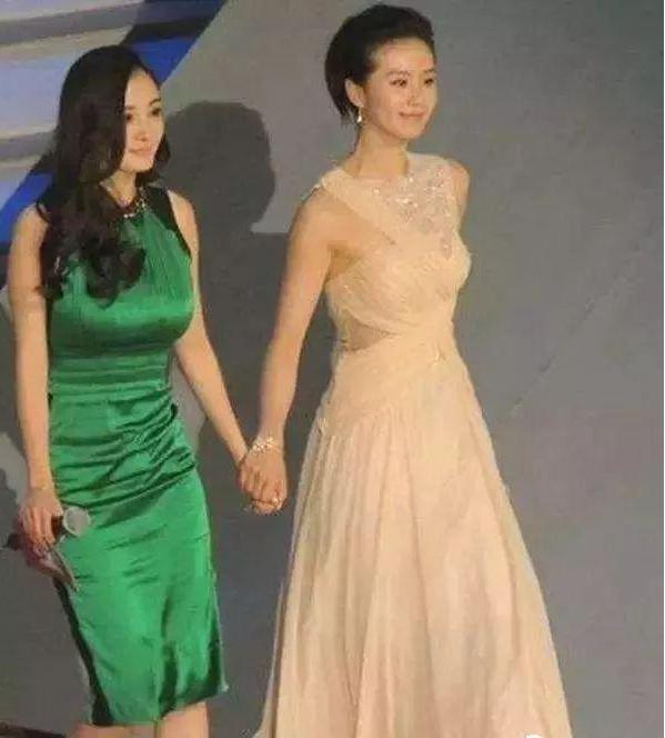 33岁杨幂身材还这么好，女神杨幂居然有大妈胸