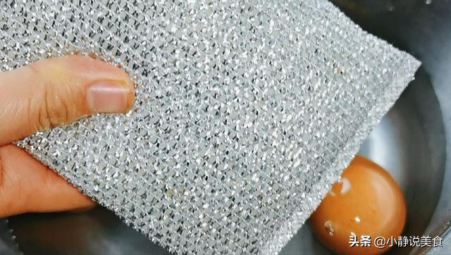 艾叶大蒜煮鸡蛋，端午节煮鸡蛋和蒜还放艾叶吗