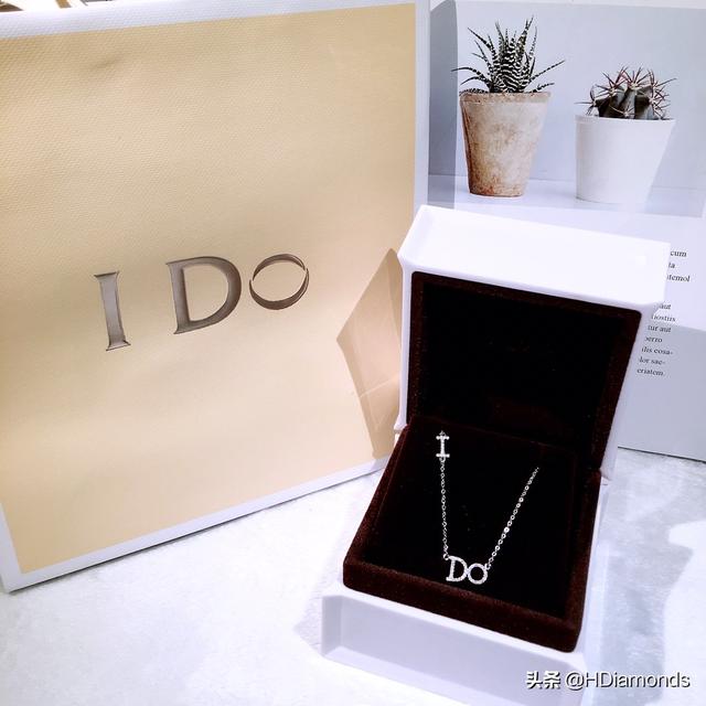 情人节礼物排行榜，情人节礼物排行榜实用大牌（情人节送什么礼物好）