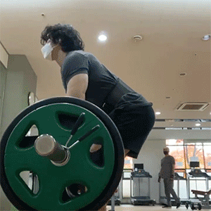 盘点动漫黑发帅哥，海贼王：成功变帅的4个男人