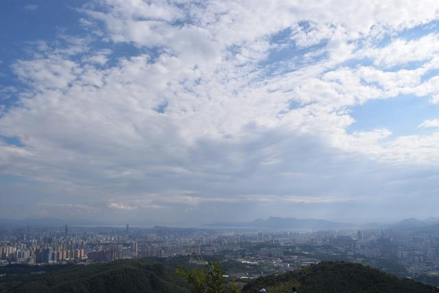 昆明必去4个景点，昆明长虫山攻略