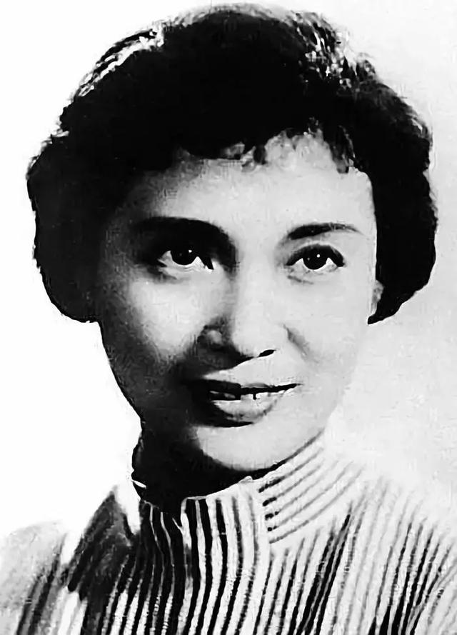 秦怡年轻照，东方的英格丽.褒曼