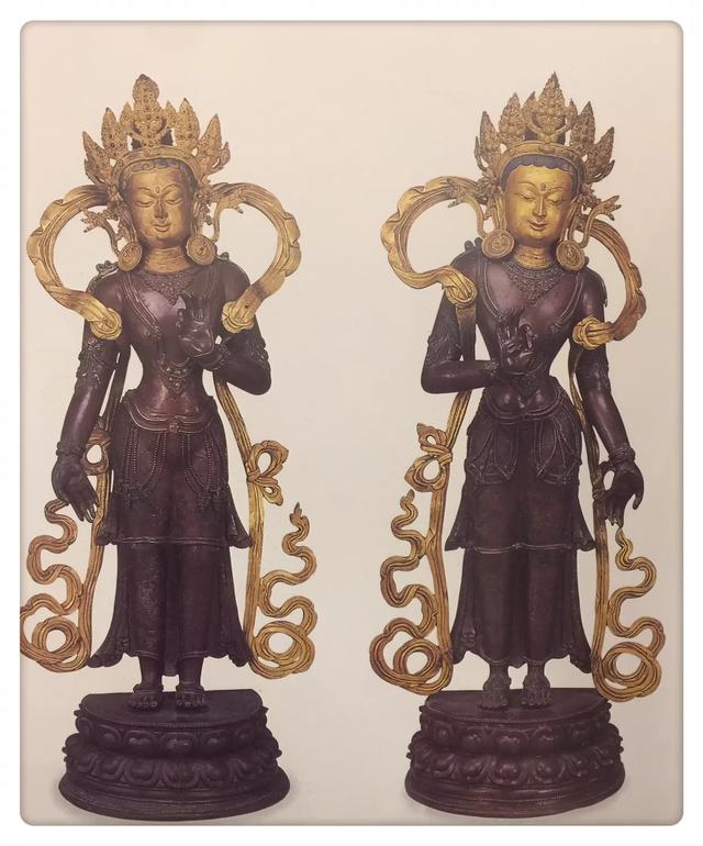 藏传佛教佛像艺术图形，藏传佛教文物之一藏传佛像