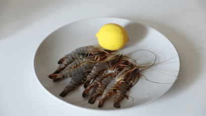 清蒸虾的做法及调料，清蒸白灼虾正确做法（只要一味调料就很好吃）