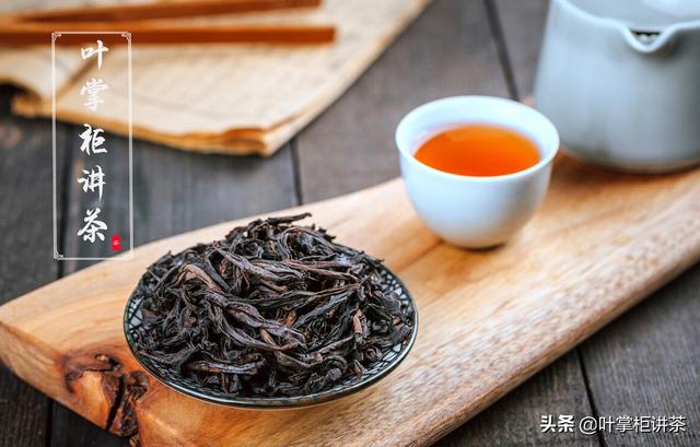 大红袍是红茶还是绿茶，大红袍属于什么茶红茶还是绿茶（它与乌龙茶有什么关系）