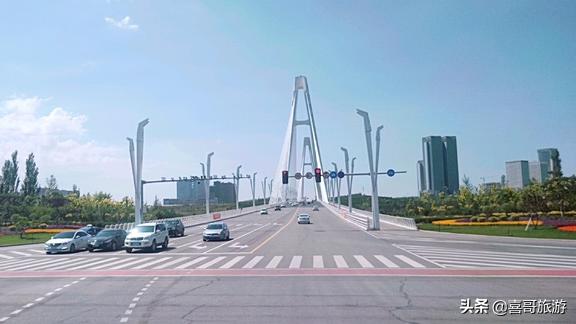 内蒙古鄂尔多斯旅游景点大全地图，内蒙古鄂尔多斯十大景点有哪些