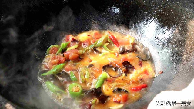 腐竹的做法大全家常菜，三种家常炒腐竹的详细做法（高蛋白、高钙的腐竹要多吃）