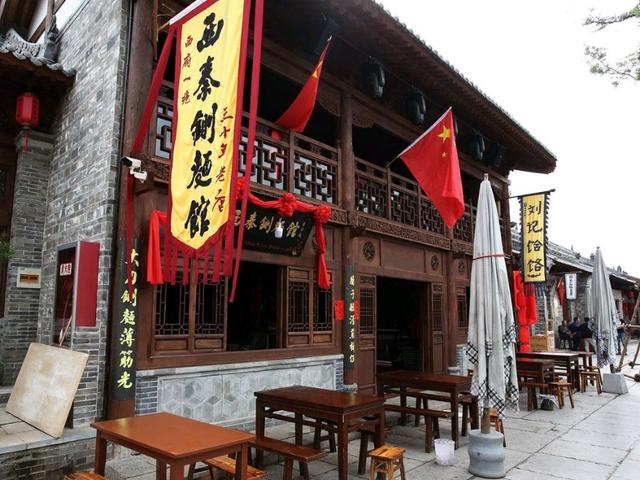 逛老街感受历史的人文气息，钦州老街一日游—到老街去