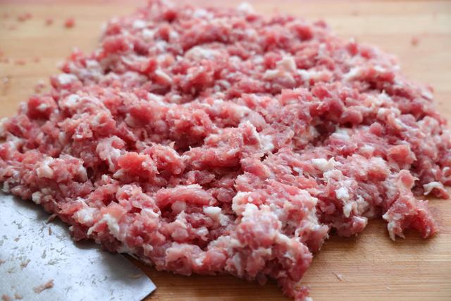 肉肠怎么做好吃，在家做脆皮肉肠的做法（孩子吃了身体壮）