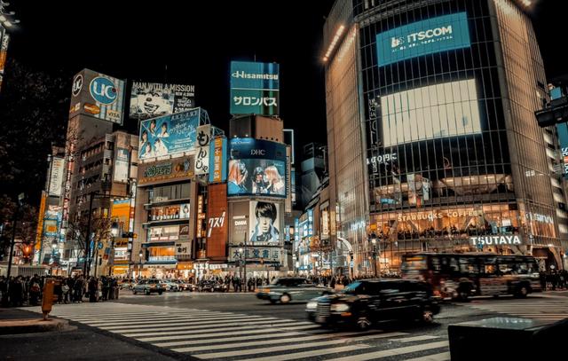 日本房地产发展时间，当年日本为何要主动刺破房地产泡沫