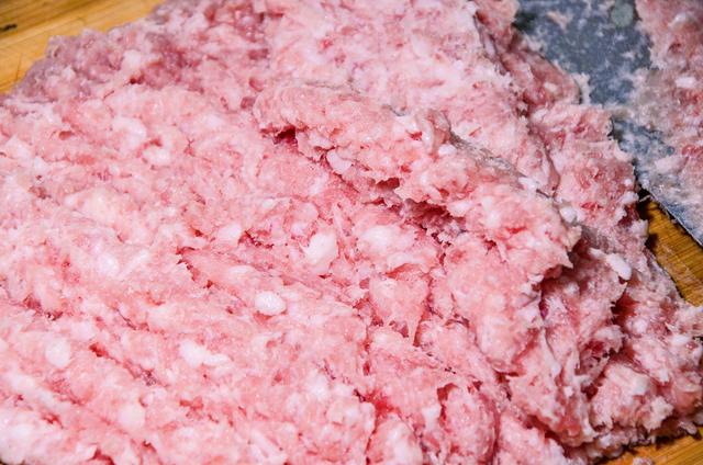 一分钟剁肉馅方法，包饺子这样剁肉馅