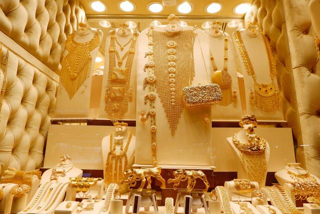 迪拜的黄金为何便宜，迪拜黄金市场多土豪