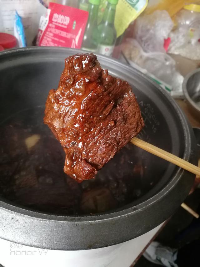 五香牛肉制作方法及配方，五香牛肉的制作方法