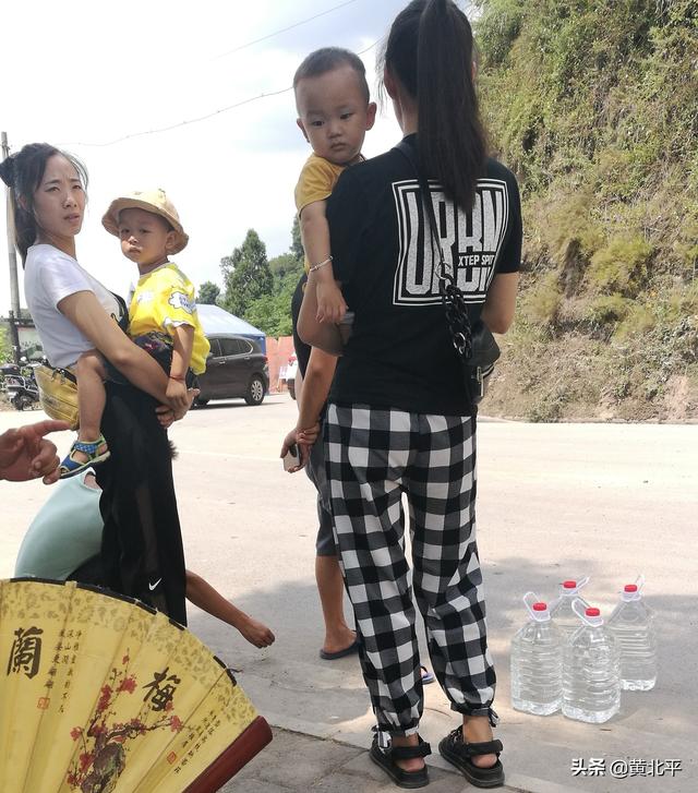 重庆万盛经开区万东镇，万盛万东镇：开展国防教育