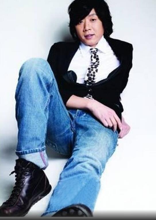 老狼同桌的你第二季，一场伤心事促使他结婚