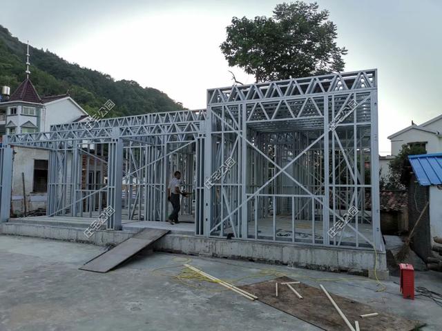农村轻钢别墅的优点，安徽52万建轻钢房
