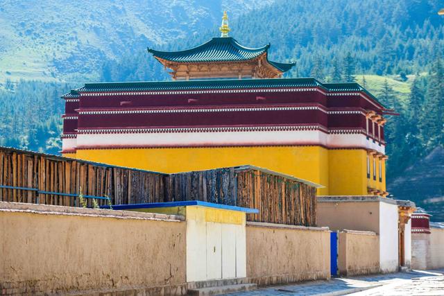 藏区十大佛寺，神奇西北100景拉卜楞寺