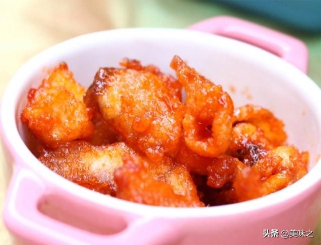 糖醋鱼的家常做法，怎样做糖醋鱼又简便又美味（大厨教你糖醋鱼的家常做法）