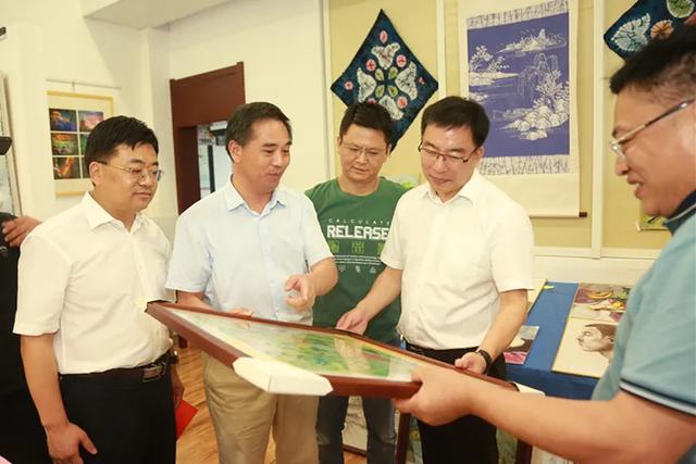 教师慰问一线教育工作者，省委教育工委、省教育厅走访慰问一线教育工作者