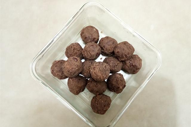 红豆包子馅怎么做，制作红豆包子简单又好吃