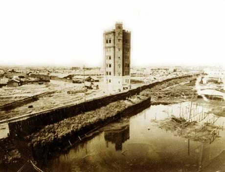 武汉建成的第一高楼，武汉第一高楼的变迁