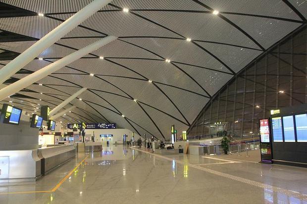 南宁吴圩国际机场，南宁十大国际机场（距离不超过200米、步行不超5分钟……）