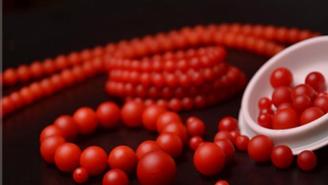 如何辨别真假老玛瑙，玛瑙怎么鉴别真假