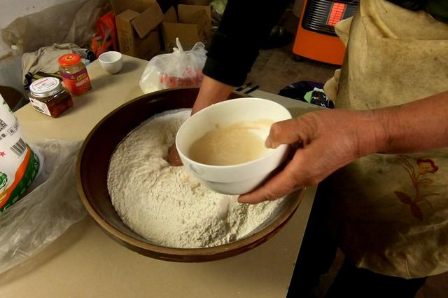 怎样蒸馒头又软又不会塌陷，蒸馒头时记住2次醒发