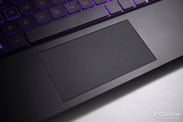 惠普光影精灵5，光影精灵5和暗影精灵5对比（惠普光影精灵5代游戏本评测）