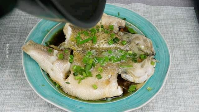 蒸鱼的方法怎么蒸，只需5分钟就能搞定的豆豉蒸鱼