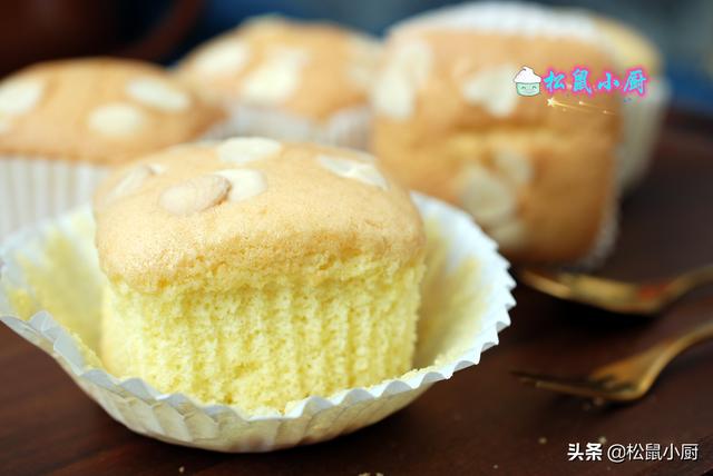 小蛋糕的制作方法，在家自己制作小蛋糕简单做法
