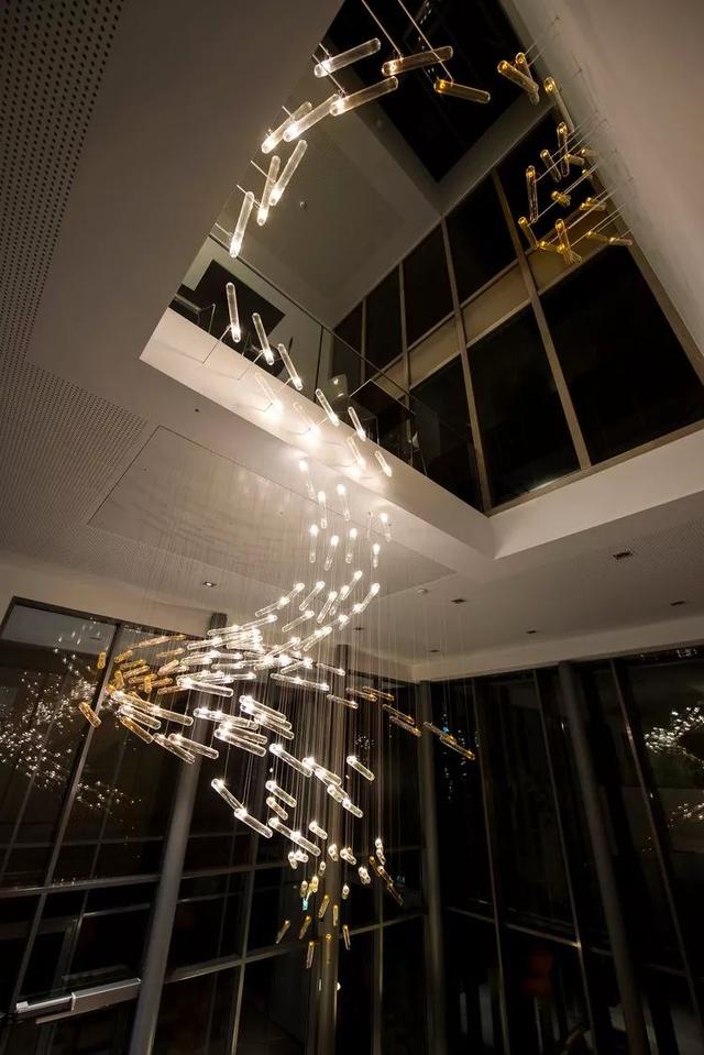 施华洛世奇摆件，施华洛世奇经典款天鹅摆件（这次又是什么绝美造型）